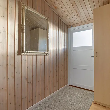 Cozy Summer House On Scenic Djursland Feriehus